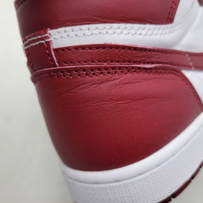 【中古美品】【メンズ】 NIKE ナイキ DZ5485-160 AIR JORDAN 1 RETRO HIGH OG エア ジョーダン ワン レトロ ハイ オージー スニーカー シューズ 靴 160-260515-cs-16-izu サイズ：26.5cm カラー：WHITE/TEAM RED 万代Net店