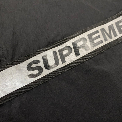 【中古品】【メンズ】 SUPREME シュプリーム 18SS REFLECTIVE TAPING HOODED PULLOVER リフレクティヴ テーピング フーデッド プルオーバー アウター 149-260518-cs-02-izu サイズ：L カラー：ブラック 万代Net店