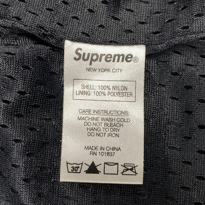 【中古品】【メンズ】 SUPREME シュプリーム 18SS REFLECTIVE TAPING HOODED PULLOVER リフレクティヴ テーピング フーデッド プルオーバー アウター 149-260518-cs-02-izu サイズ：L カラー：ブラック 万代Net店