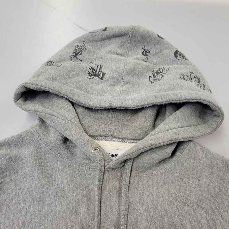 【中古品】【メンズ】 FUCKING AWESOME ファッキングオーサム GRAPHIC PULLOVER HOODIE グラフィック プルオーバー フーディー トップス 長袖 142-260710-cs-17-izu サイズ：L カラー：グレー 万代Net店