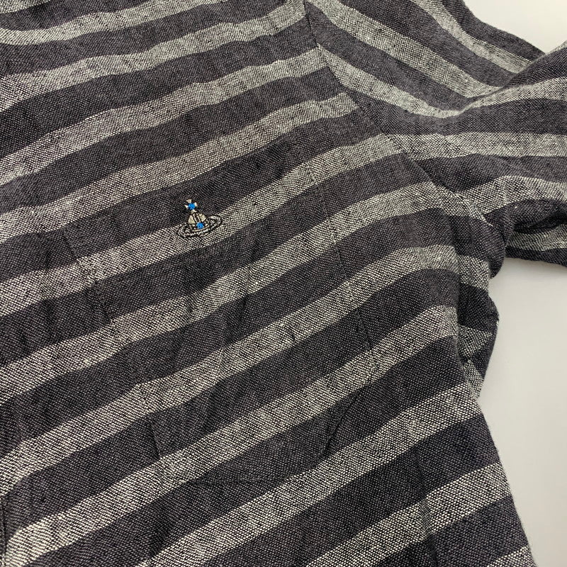 【中古品】【メンズ】 VIVIENNE WESTWOOD MAN ヴィヴィアンウエスドウッドマン VW-WR-77129 STRIPE LINEN LONG SHIRT ストライプ リネン ロング シャツ トップス 141-260518-kh-01-izu サイズ：44 カラー：グレー系 万代Net店