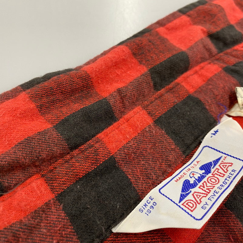 【中古品】【メンズ】 Dakota ダコタ FLANNEL SHIRT フランネルシャツ 三角タグ USA製 チェック 長袖 146-260610-as-06-izu サイズ：M カラー：レッド×ブラック 万代Net店