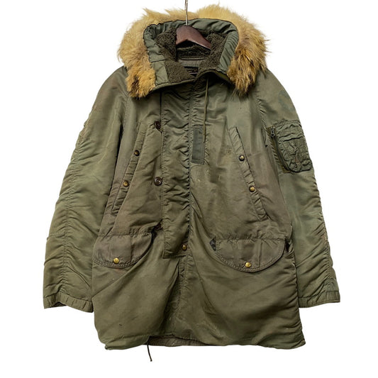 【現状渡し品】【メンズ】 U.S.AIR FORCE ユーエスエアフォース COYOTE FUR CONMAR ZIP コヨーテファー コンマ―ジップ 黒タグ SKYLINE CLOTHING社製 60S N-3B FLIGHT JACKET フライト ジャケット アウター 146-260518-cs-10-izu サイズ：不明 カラー：カーキ 万代Net店