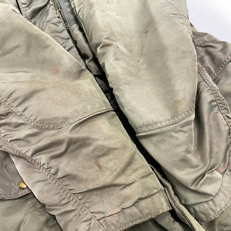 【現状渡し品】【メンズ】 U.S.AIR FORCE ユーエスエアフォース COYOTE FUR CONMAR ZIP コヨーテファー コンマ―ジップ 黒タグ SKYLINE CLOTHING社製 60S N-3B FLIGHT JACKET フライト ジャケット アウター 146-260518-cs-10-izu サイズ：不明 カラー：カーキ 万代Net店