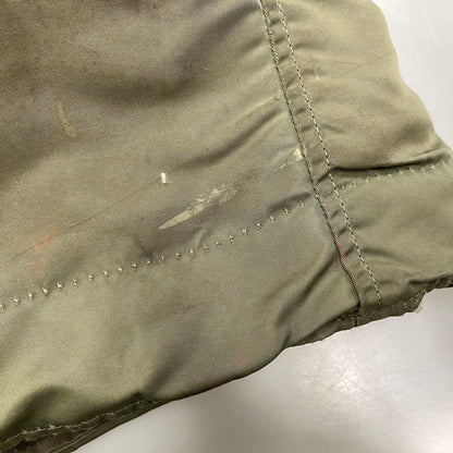 【現状渡し品】【メンズ】 U.S.AIR FORCE ユーエスエアフォース COYOTE FUR CONMAR ZIP コヨーテファー コンマ―ジップ 黒タグ SKYLINE CLOTHING社製 60S N-3B FLIGHT JACKET フライト ジャケット アウター 146-260518-cs-10-izu サイズ：不明 カラー：カーキ 万代Net店