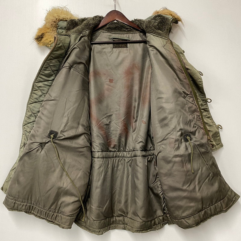 【現状渡し品】【メンズ】 U.S.AIR FORCE ユーエスエアフォース COYOTE FUR CONMAR ZIP コヨーテファー コンマ―ジップ 黒タグ SKYLINE CLOTHING社製 60S N-3B FLIGHT JACKET フライト ジャケット アウター 146-260518-cs-10-izu サイズ：不明 カラー：カーキ 万代Net店