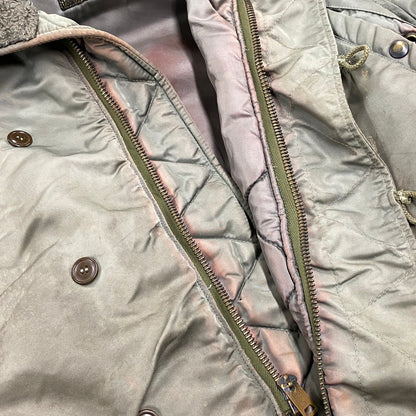 【現状渡し品】【メンズ】 U.S.AIR FORCE ユーエスエアフォース COYOTE FUR CONMAR ZIP コヨーテファー コンマ―ジップ 黒タグ SKYLINE CLOTHING社製 60S N-3B FLIGHT JACKET フライト ジャケット アウター 146-260518-cs-10-izu サイズ：不明 カラー：カーキ 万代Net店