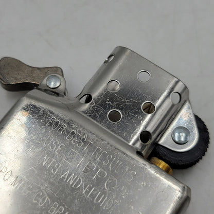 【中古品】【メンズ/レディース】 ZIPPO ジッポ MOBILE SUIT GUNDAM ONE YEAR WAR VERSION 3 OIL LIGHTER 機動戦士ガンダム シャア専用ゲルググ オイルライター 喫煙具 206-260522-as-02-izu カラー：レッド 万代Net店