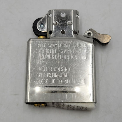 【中古品】【メンズ/レディース】 ZIPPO ジッポ MOBILE SUIT GUNDAM ONE YEAR WAR VERSION 3 OIL LIGHTER 機動戦士ガンダム シャア専用ゲルググ オイルライター 喫煙具 206-260522-as-02-izu カラー：レッド 万代Net店