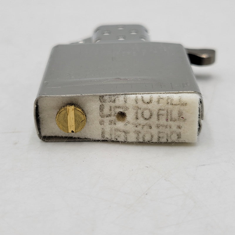 【中古品】【メンズ/レディース】 ZIPPO ジッポ MOBILE SUIT GUNDAM ONE YEAR WAR VERSION 3 OIL LIGHTER 機動戦士ガンダム シャア専用ゲルググ オイルライター 喫煙具 206-260522-as-02-izu カラー：レッド 万代Net店