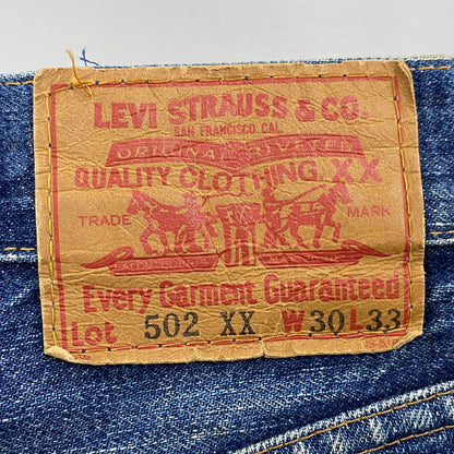 【中古品】【メンズ】 LEVI'S リーバイス 502XX BIG E ビッグイ― 刻印J22 日本製 90年製 135周年記念 90’S DENIM PANTS デニム パンツ ボトムス ズボン 157-260527-cs-05-izu サイズ：W30 L33 カラー：インディゴ 万代Net店