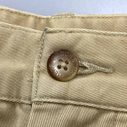 【中古品】【メンズ】 BROOKS BROTHERS ブルックスブラザーズ 2-TUCK CHINO PANTS ツータック チノ パンツ ボトムス ズボン 157-260527-cs-07-izu サイズ：W30 L30 カラー：ベージュ 万代Net店