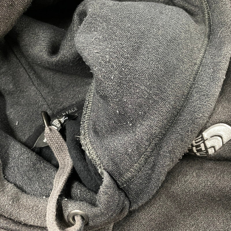 【現状渡し品】【メンズ】 THE NORTH FACE ザ・ノースフェイス HOODED SWEATSHIRT NF0A3X8S フーデッドスウェットシャツ パーカー 長袖 トップス 144-260607-as-34-izu サイズ：S カラー：チャコール 万代Net店