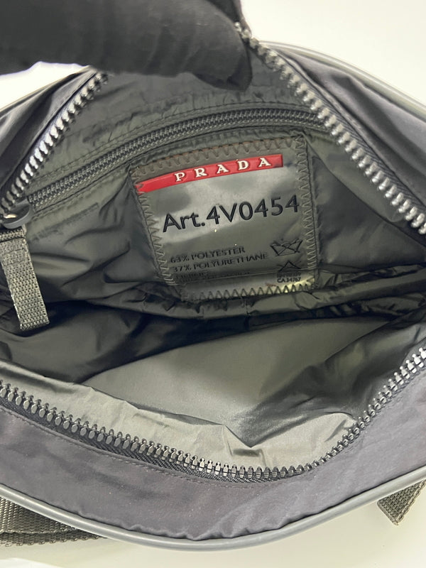 【現状渡し品】【メンズ】 PRADA SPORTS プラダ スポーツ CROSSBODY BAG 4V0454 クロスボディバッグ カバン ショルダーバッグ 178-260703-kk-03-hon カラー：グレー系 万代Net店