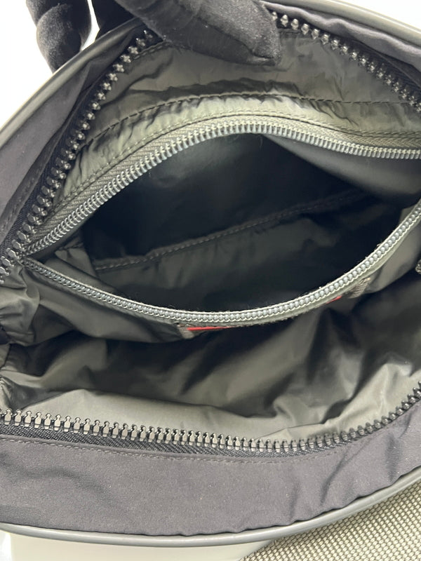 【現状渡し品】【メンズ】 PRADA SPORTS プラダ スポーツ CROSSBODY BAG 4V0454 クロスボディバッグ カバン ショルダーバッグ 178-260703-kk-03-hon カラー：グレー系 万代Net店