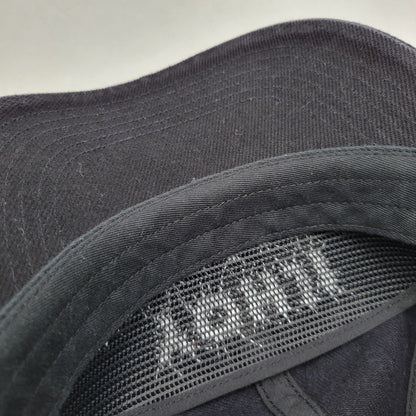 【中古品】【メンズ/レディース】 Supreme シュプリーム × Y'S BY YOHJI YAMAMOTO ワイズ ヨウジヤマモト GROMMET 6-PANEL グロメット 6 パネル キャップ 帽子 185-260526-as-04-izu サイズ：ONE SIZE（58cm） カラー：ブラック 万代Net店