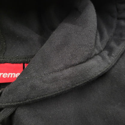 【中古品】【メンズ】 Supreme シュプリーム CLASSIC SCRIPT HOODED SWEATSHIRT クラシック スクリプト フーデッド スウェットシャツ パーカー 149-260526-as-12-izu サイズ：L カラー：ブラック 万代Net店