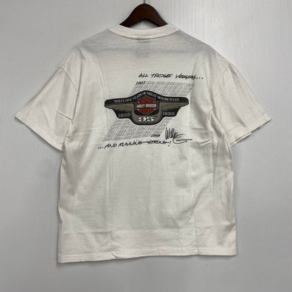 【中古品】【メンズ】 HARLEY DAVIDSON ハーレーダビッドソン 1903-1998 95TH EMBLEM PRINT S/S TEE プリント ショートスリーブ Tシャツ USA製 半袖 トップス 146-260607-as-31-izu サイズ：L カラー：ホワイト 万代Net店