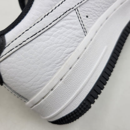 【中古品】【レディース】 NIKE ナイキ WMNS AIR FORCE 1 '07 MINI JEWEL IB6543-101 ウィメンズ エア フォース 1 '07 ミニ ジュエル スニーカー 靴 166-260529-as-04-izu サイズ：23.5cm カラー：ホワイト×ブラック 万代Net店