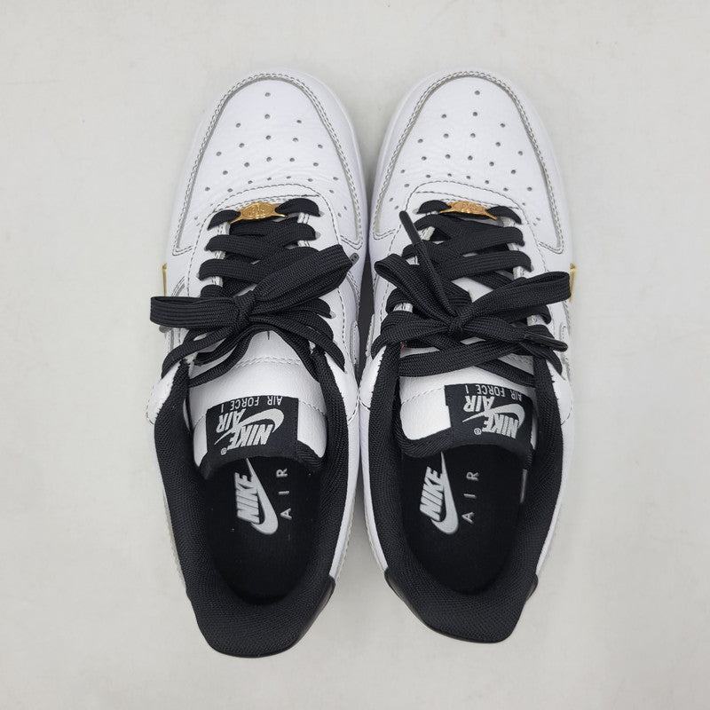 【中古品】【レディース】 NIKE ナイキ WMNS AIR FORCE 1 '07 MINI JEWEL IB6543-101 ウィメンズ エア フォース 1 '07 ミニ ジュエル スニーカー 靴 166-260529-as-04-izu サイズ：23.5cm カラー：ホワイト×ブラック 万代Net店