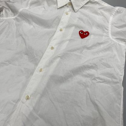 【中古品】【メンズ】 COMME DES GARCONS コムデギャルソン CDG PLAY AZ-B002 SHIRT RED HEART シーディージー プレイ シャツ レッド ハート トップス 長袖 140-260529-cs-04-izu サイズ：S カラー：ホワイト 万代Net店