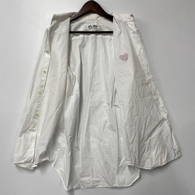【中古品】【メンズ】 COMME DES GARCONS コムデギャルソン CDG PLAY AZ-B002 SHIRT RED HEART シーディージー プレイ シャツ レッド ハート トップス 長袖 140-260529-cs-04-izu サイズ：S カラー：ホワイト 万代Net店