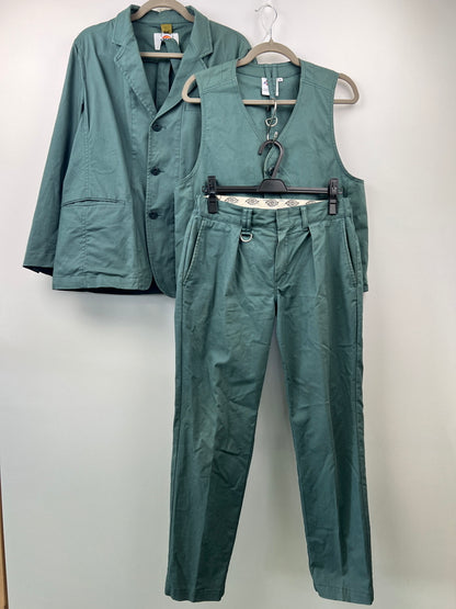 【中古品】【メンズ】 DICKIES ディッキーズ × nano universe ナノユニバース 別注 コラボ 3ピース セットアップ ジャケット ベスト パンツ 203M10HY01/203M10HY02/203M40HY01 178-260627-kk-16-hon カラー：グリーン系 万代Net店