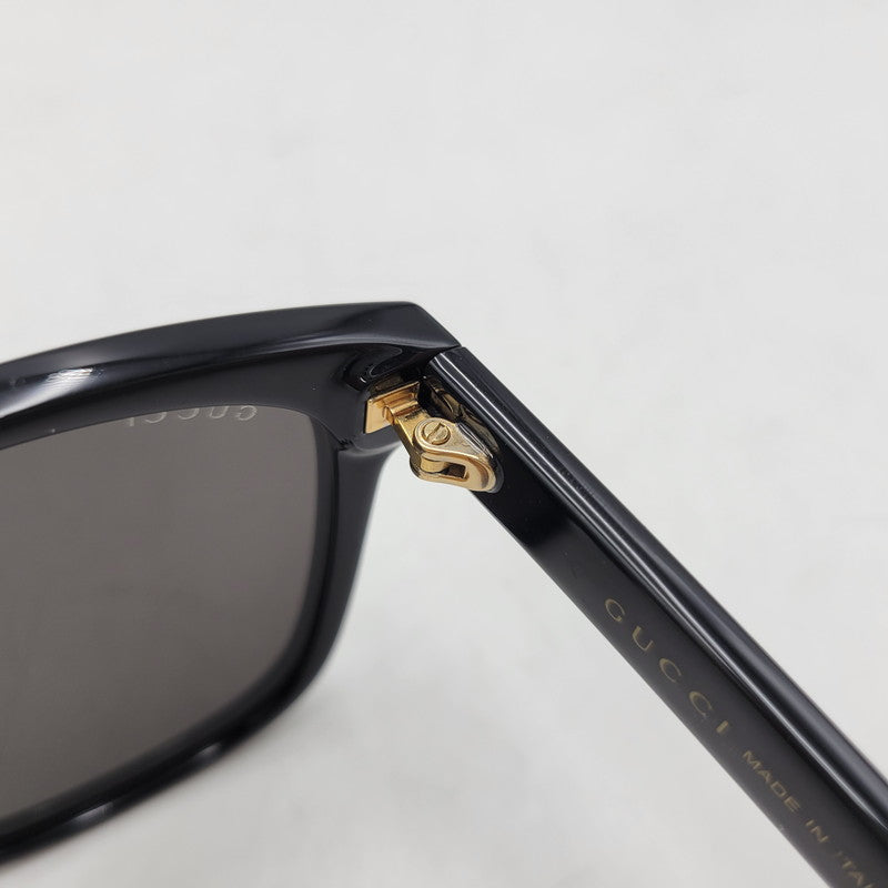 【中古品】【メンズ/レディース】 GUCCI グッチ SQUARE SUNGLASSES GG0637SK スクエア サングラス 183-260530-as-24-izu サイズ：56□18-150 カラー：ブラック 万代Net店