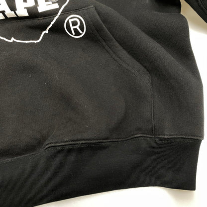 【中古品】【メンズ】 A BATHING APE アベイシングエイプ 001PPJ801056I BAPE SPORTS GRAPHIC PULLOVER HOODIE ベイプ スポーツ グラフィック プルオーバー フーディー トップス 長袖 142-260529-ya-13-izu サイズ：S カラー：ブラック 万代Net店