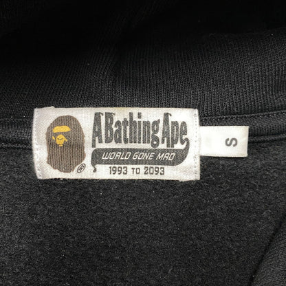 【中古品】【メンズ】 A BATHING APE アベイシングエイプ 001PPJ801056I BAPE SPORTS GRAPHIC PULLOVER HOODIE ベイプ スポーツ グラフィック プルオーバー フーディー トップス 長袖 142-260529-ya-13-izu サイズ：S カラー：ブラック 万代Net店