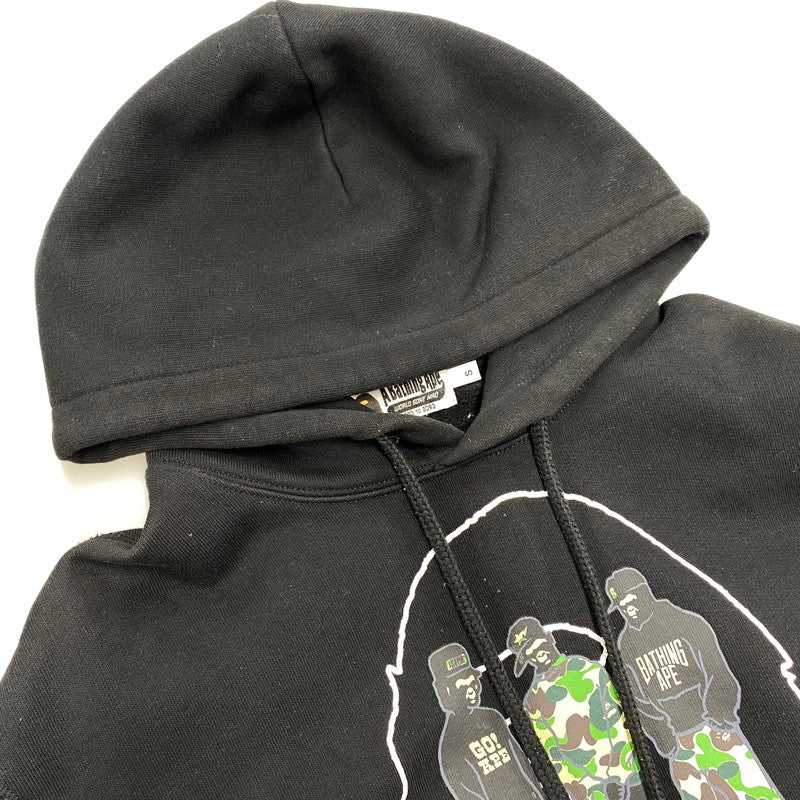 【中古品】【メンズ】 A BATHING APE アベイシングエイプ 001PPJ801056I BAPE SPORTS GRAPHIC PULLOVER HOODIE ベイプ スポーツ グラフィック プルオーバー フーディー トップス 長袖 142-260529-ya-13-izu サイズ：S カラー：ブラック 万代Net店