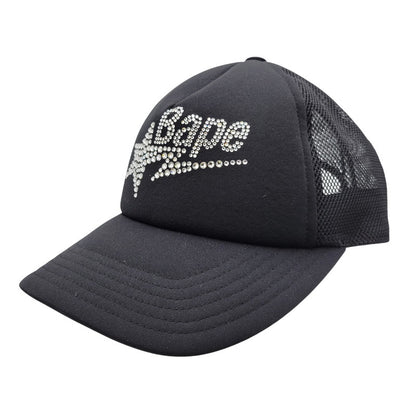 【中古品】【メンズ/レディース】 A BATHING APE アベイシングエイプ 001CPL802002L CRYSTAL STONE STA LOGO MESH CAP クリスタル ストーン ロゴ メッシュ キャップ 帽子 185-260530-kh-01-izu サイズ：F カラー：ブラック 万代Net店