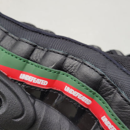 【中古美品】【メンズ】 NIKE ナイキ × UNDEFEATED アンディフィーテッド AIR MAX 95 SP IB4453-001 エアマックス 95 SP コラボ スニーカー シューズ 靴 160-260603-ay-02-izu サイズ：27cm カラー：BLACK/METALLIC SILVER 万代Net店