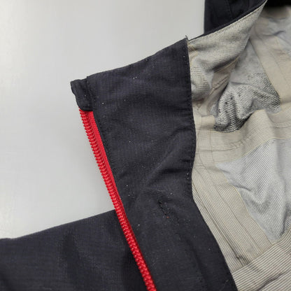 【現状渡し品】【メンズ】 mont-bell モンベル 3IN1 FALL LINE PARKA 1102432 フォールライン パーカ ジャケット アウター 144-260602-as-18-izu サイズ：XL カラー：ブラック/レッド 万代Net店