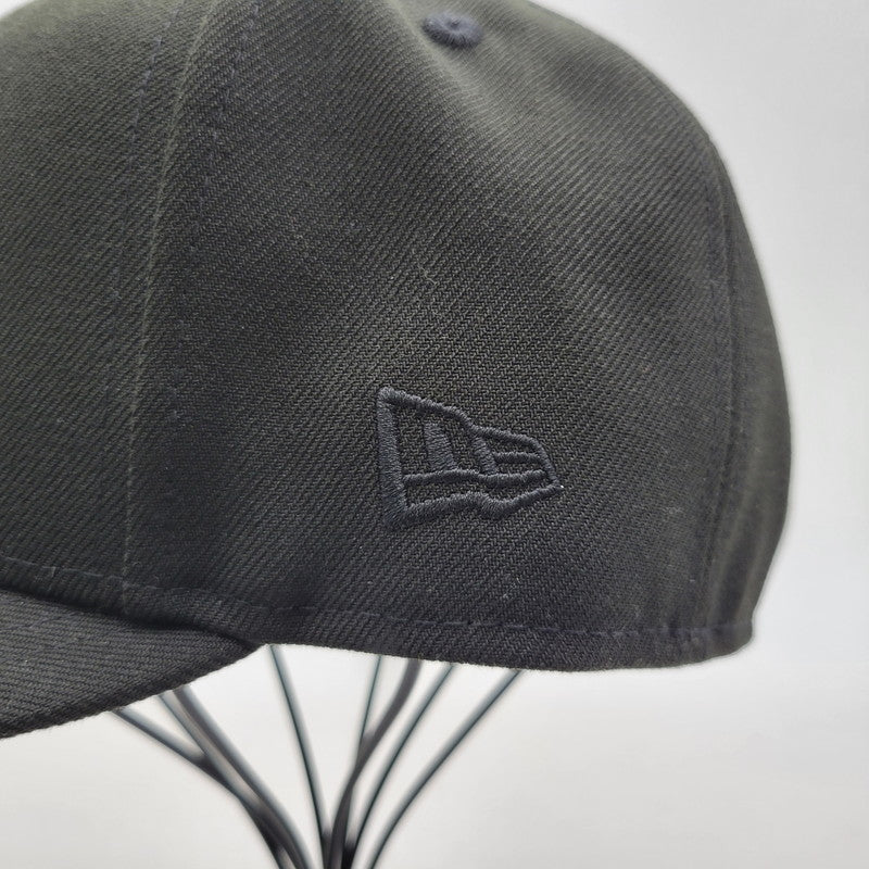 【中古美品】【メンズ/レディース】 NEW ERA ニューエラ SAN DIEGO PADRES FLYING SKULL CAP サンディエゴ パドレス スカル キャップ 帽子 服飾雑貨 185-260603-ay-16-izu サイズ：8(63.5cm) カラー：ブラック 万代Net店