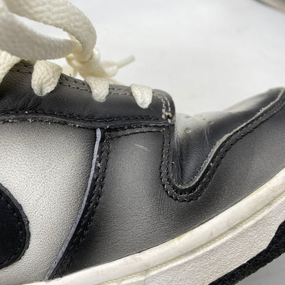 【現状渡し品】【メンズ/レディース】 NIKE ナイキ × ERIC HAZE エリックヘイズ DUNK LOW PREMIUM 306793-101 ダンク ロー プレミアム スニーカー 靴 160-260602-as-06-izu サイズ：26cm カラー：WHITE/BLACK-MED GREY 万代Net店