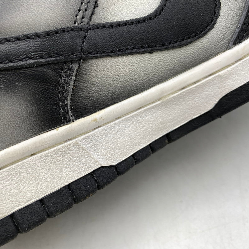 【現状渡し品】【メンズ/レディース】 NIKE ナイキ × ERIC HAZE エリックヘイズ DUNK LOW PREMIUM 306793-101 ダンク ロー プレミアム スニーカー 靴 160-260602-as-06-izu サイズ：26cm カラー：WHITE/BLACK-MED GREY 万代Net店