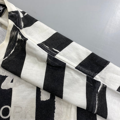 【現状渡し品】【メンズ】 STUSSY メキシコ製 STRIPE WORLD TOUR TEE ストライプ ワールド ツアー Tシャツ トップス 半袖 142-260608-ya-09-izu サイズ：XL カラー：ブラック×ホワイト 万代Net店