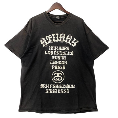 【現状渡し品】【メンズ】 STUSSY ステューシー メキシコ製 TAKA HAYASHI OLD ENGLISH WORLD TOUR TEE タカ ハヤシ オールド イングリッシュ ワールド ツアー Tシャツ トップス 142-260602-kh-04-izu サイズ：XL カラー：ブラック 万代Net店