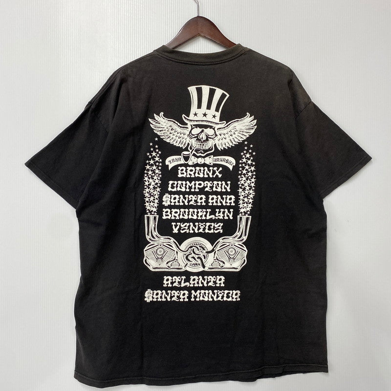 【現状渡し品】【メンズ】 STUSSY ステューシー メキシコ製 TAKA HAYASHI OLD ENGLISH WORLD TOUR TEE タカ ハヤシ オールド イングリッシュ ワールド ツアー Tシャツ トップス 142-260602-kh-04-izu サイズ：XL カラー：ブラック 万代Net店