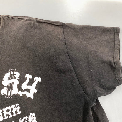 【現状渡し品】【メンズ】 STUSSY ステューシー メキシコ製 TAKA HAYASHI OLD ENGLISH WORLD TOUR TEE タカ ハヤシ オールド イングリッシュ ワールド ツアー Tシャツ トップス 142-260602-kh-04-izu サイズ：XL カラー：ブラック 万代Net店