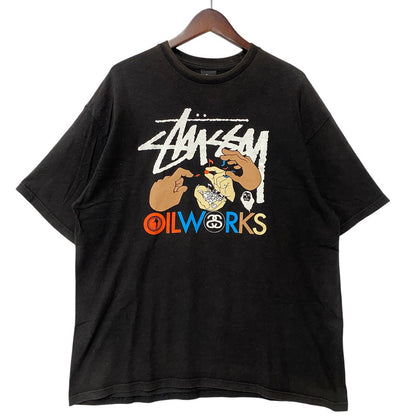 【現状渡し品】【メンズ】 STUSSY ステューシー × OILWORKS オイルワークス メキシコ製 POPY OIL TEE ポピー オイル Tシャツ トップス 142-260602-kh-05-izu サイズ：XL カラー：ブラック 万代Net店