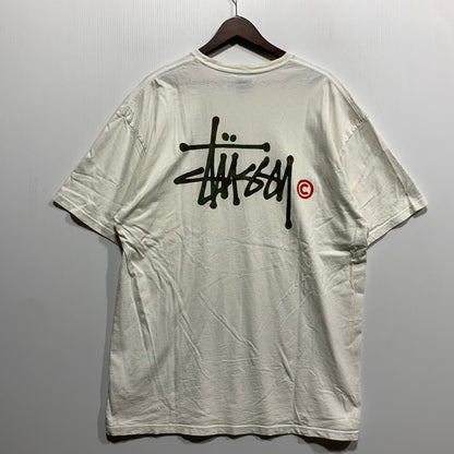 【現状渡し品】【メンズ】 STUSSY ステューシー 金タグ CAMO BASIC LOGO TEE カモ ベーシック ロゴ Tシャツ トップス 半袖 142-260625-ya-04-izu サイズ：XXL カラー：ホワイト 万代Net店
