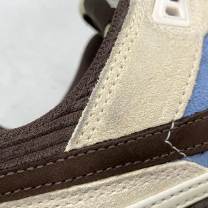 【中古品】【メンズ/レディース】 NIKE ナイキ × TRAVIS SCOTT トラヴィス・スコット ZOOM FIELD JAXX HQ3072-400 ズーム フィールド JAXX スニーカー 靴 160-260602-as-03-izu サイズ：26cm カラー：LECHE BLUE/BAROQUE BROWN 万代Net店