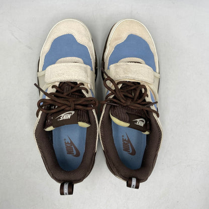 【中古品】【メンズ/レディース】 NIKE ナイキ × TRAVIS SCOTT トラヴィス・スコット ZOOM FIELD JAXX HQ3072-400 ズーム フィールド JAXX スニーカー 靴 160-260602-as-03-izu サイズ：26cm カラー：LECHE BLUE/BAROQUE BROWN 万代Net店