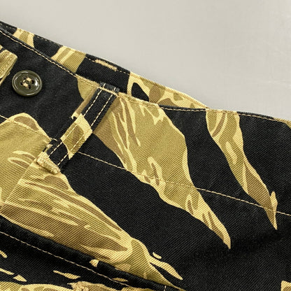 【中古品】【メンズ】 BUZZ RICKSON'S バズリクソンズ BR51904 GOLD TIGER PATTERNS SHORTS ゴールド タイガー パターン ショーツ パンツ ボトムス ズボン 156-260603-cs-15-izu サイズ：A-L カラー：マルチ 万代Net店