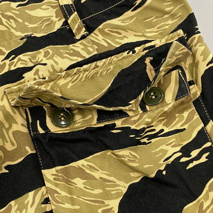 【中古品】【メンズ】 BUZZ RICKSON'S バズリクソンズ BR51904 GOLD TIGER PATTERNS SHORTS ゴールド タイガー パターン ショーツ パンツ ボトムス ズボン 156-260603-cs-15-izu サイズ：A-L カラー：マルチ 万代Net店