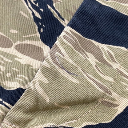 【中古品】【メンズ】 BUZZ RICKSON'S バズリクソンズ BR51904 GOLD TIGER PATTERNS SHORTS ゴールド タイガー パターン ショーツ パンツ ボトムス ズボン 156-260603-cs-15-izu サイズ：A-L カラー：マルチ 万代Net店
