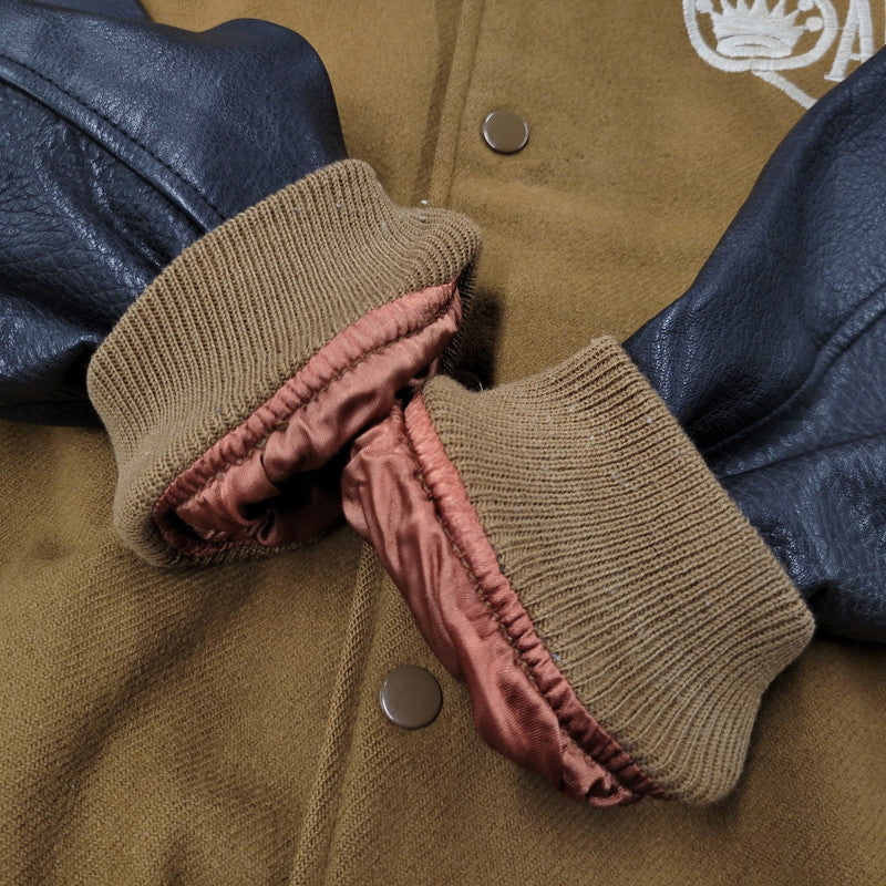 【現状渡し品】【メンズ】 BGS STADIUM JACKET スタジアムジャケット スタジャン アウター 146-260608-as-18-izu カラー：ブラウン×ブラック 万代Net店