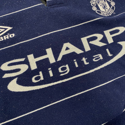 【中古品】【メンズ】 OLD UMBRO オールド アンブロ SEASON MANCHESTER UNITED FC AWAY SHIRT BECKHAM 7 シーズン マンチェスター ユナイテッド アウェイ シャツ ベッカム トップス 146-260610-kh-04-izu サイズ：XL カラー：ネイビー 万代Net店